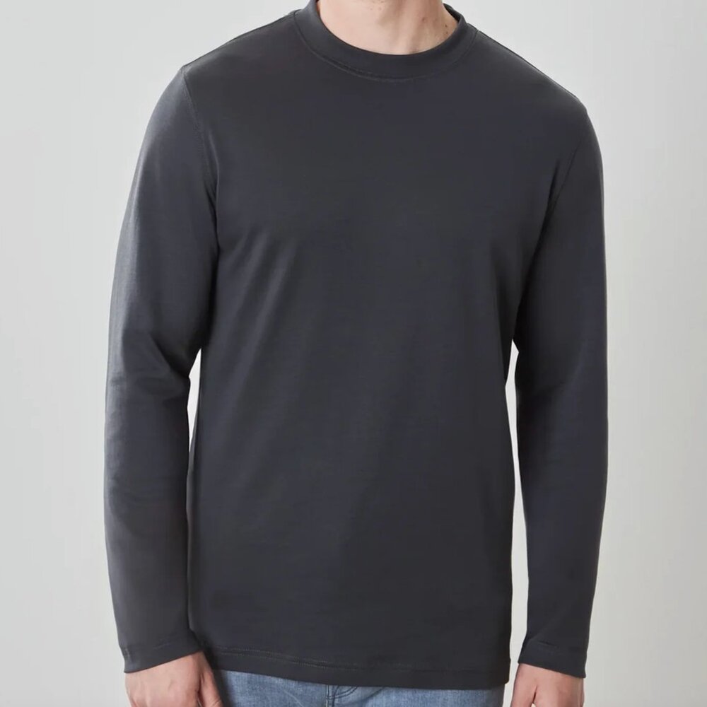 Robert Barakett Georgia Long Sleeve Men's Crewneck T-Shirt Tee